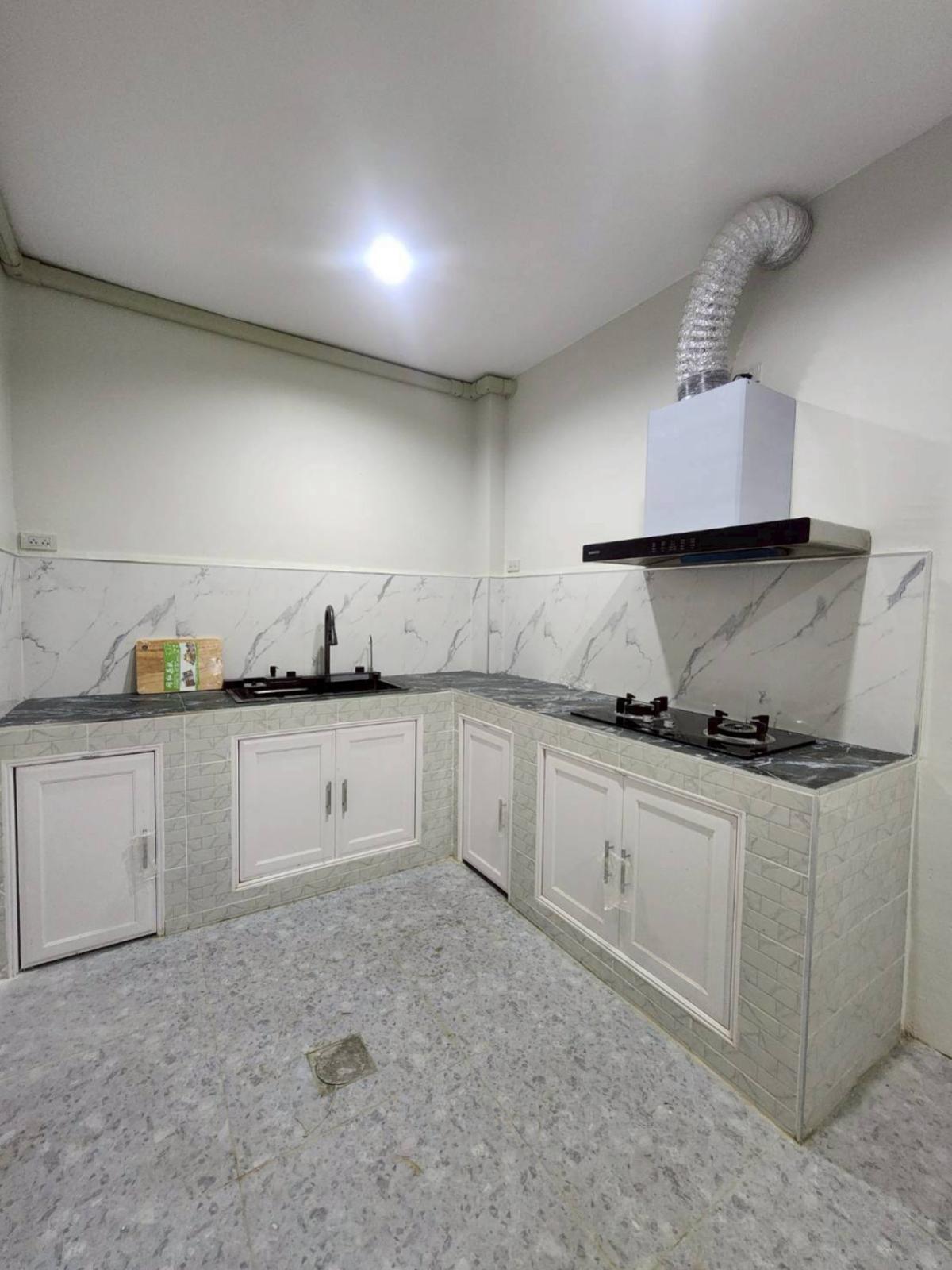 ขายทาวน์โฮมท่าพระ ตลาดพลู วุฒากาศ : ขายทาวน์เฮ้าส์/ทาวน์โฮม  เดอะ บริติช สาทร - กัลปพฤกษ์ รีโนเวทใหม่ บางหว้า เขต ภาษีเจริญ กรุงเทพ CX-143992