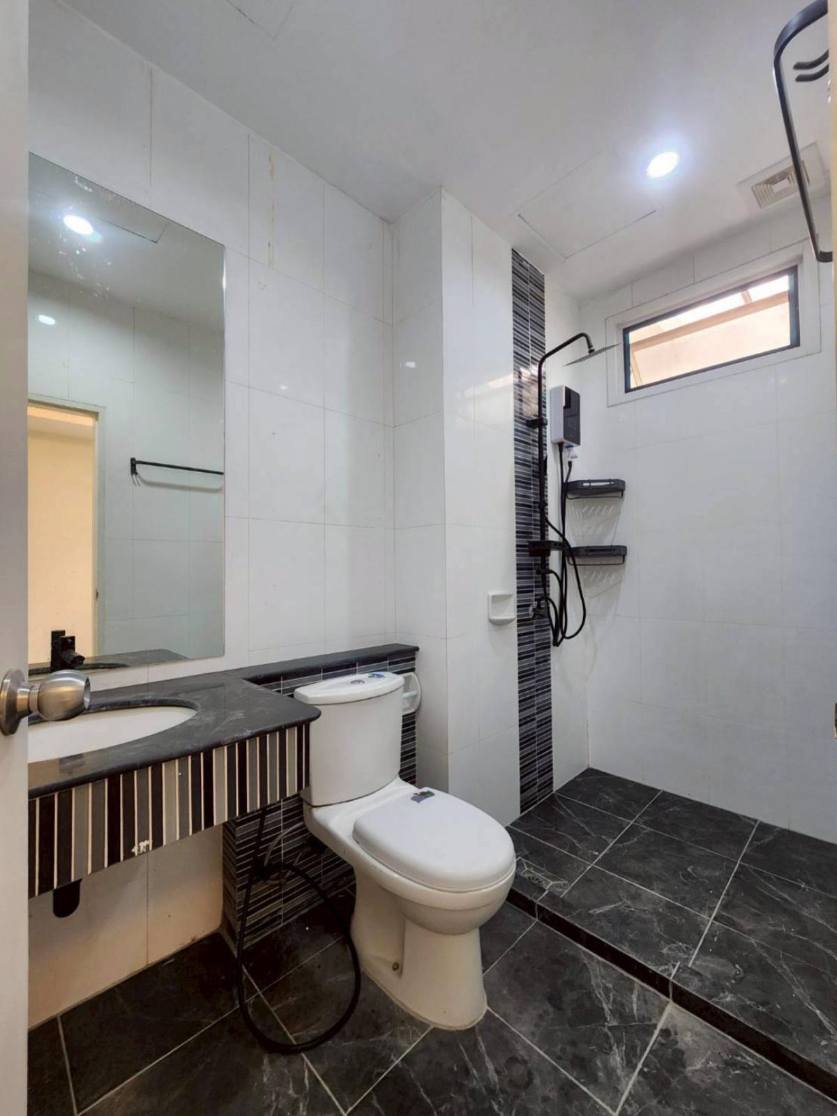 ขายทาวน์โฮมท่าพระ ตลาดพลู วุฒากาศ : ขายทาวน์เฮ้าส์/ทาวน์โฮม  เดอะ บริติช สาทร - กัลปพฤกษ์ รีโนเวทใหม่ บางหว้า เขต ภาษีเจริญ กรุงเทพ CX-143992