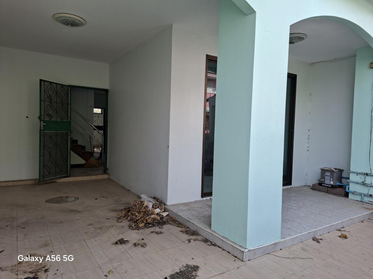 ขายทาวน์โฮมนนทบุรี บางใหญ่ บางบัวทอง : ขายบ้าน  บ้านสุชา ละหาร บางบัวทอง นนทบุรี CX-143981