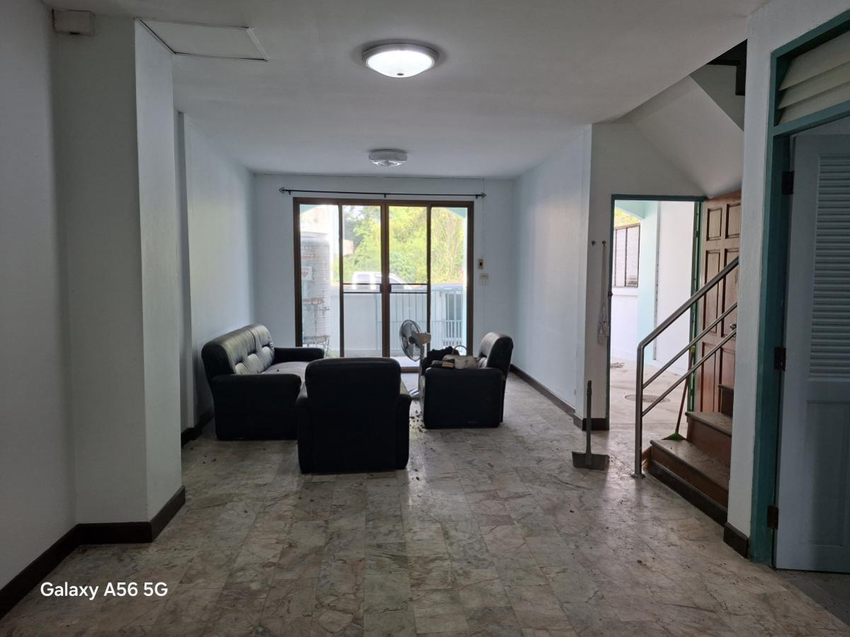 ขายทาวน์โฮมนนทบุรี บางใหญ่ บางบัวทอง : ขายบ้าน  บ้านสุชา ละหาร บางบัวทอง นนทบุรี CX-143981