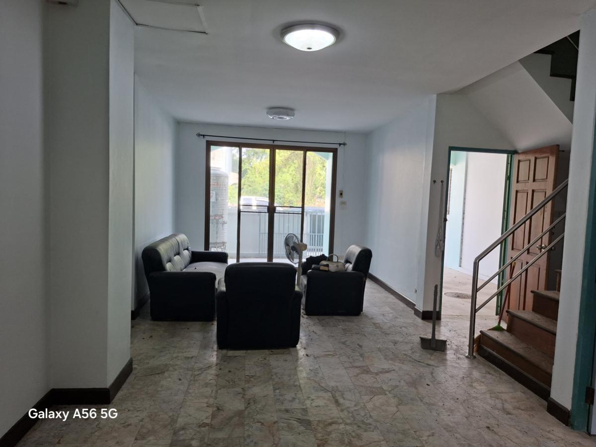 ขายทาวน์โฮมนนทบุรี บางใหญ่ บางบัวทอง : ขายบ้าน  บ้านสุชา ละหาร บางบัวทอง นนทบุรี CX-143981