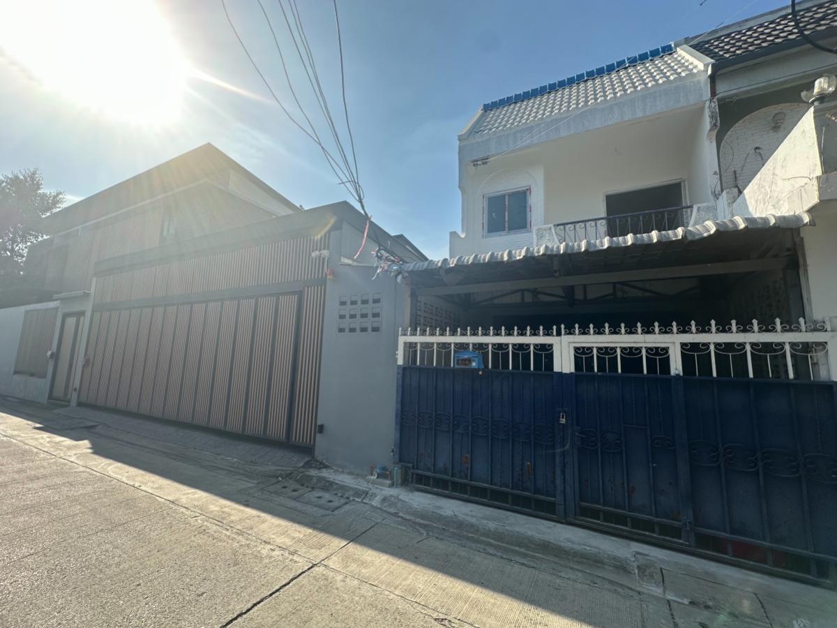 ขายทาวน์โฮมปิ่นเกล้า จรัญสนิทวงศ์ : ขายทาวน์เฮ้าส์ 2 ชั้น จรํญสนิทวงศ์ 75  บางพลัด เขต บางพลัด กรุงเทพ CX-143948