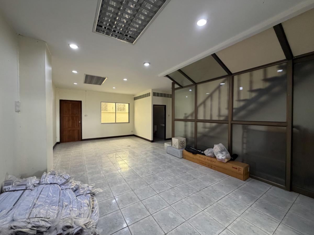 For SaleTownhomeRattanathibet, Sanambinna : For Sale Townhouse/Townhome  , Rewadee 3 , wide frontage , Talat Khwan , Mueang Nonthaburi , Nonthaburi , CX-143967