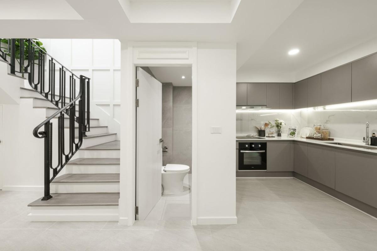 For SaleTownhomeSukhumvit, Asoke, Thonglor : For Sale Varenzia  , newly renovated , Khlong Tan Nuea , Watthana , Bangkok , CX-143842