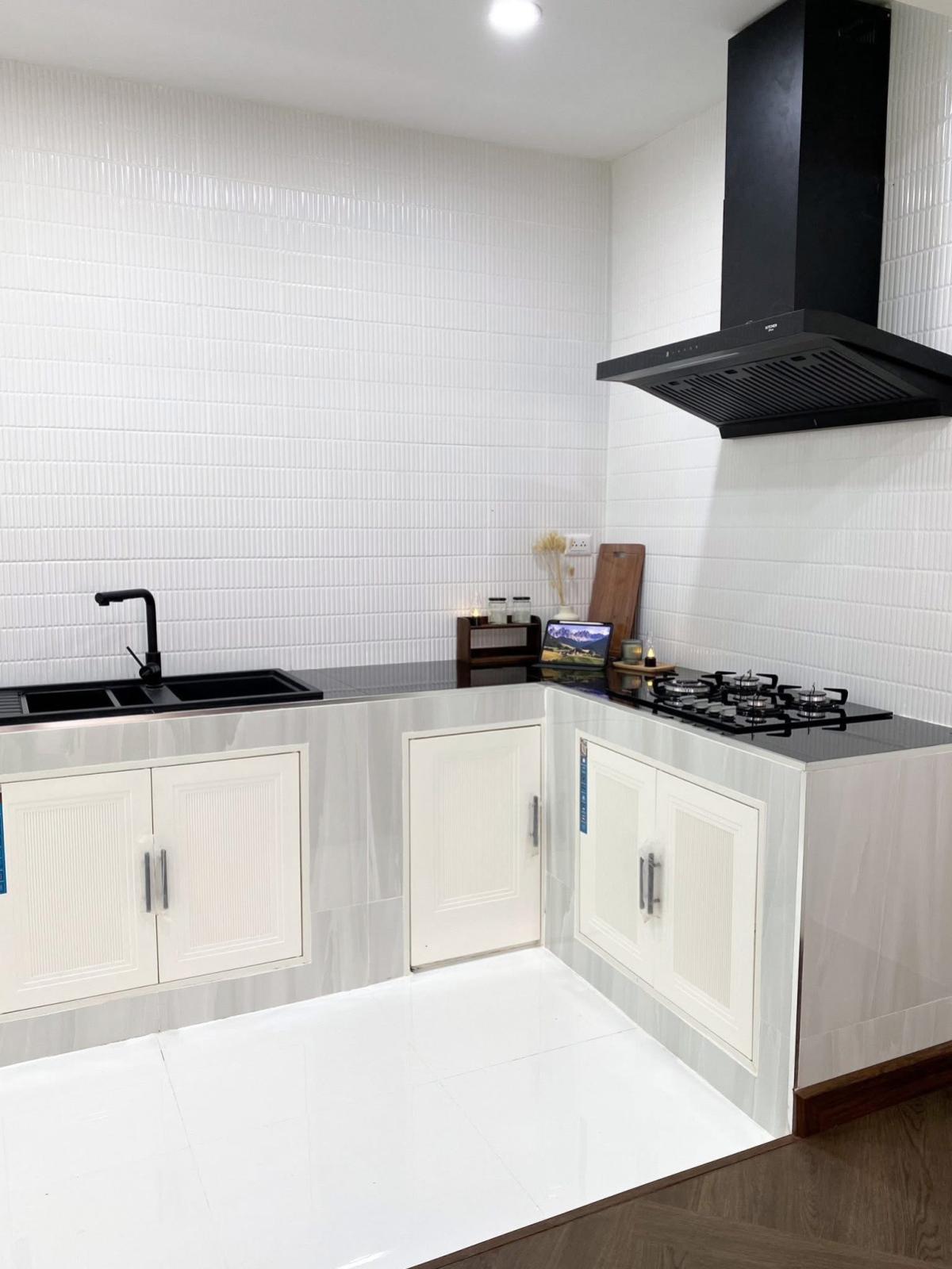 ขายทาวน์โฮมเกษตร นวมินทร์ ลาดปลาเค้า : ขายทาวน์เฮ้าส์ หมู่บ้านราณี 3 ซอย นวมินทร์ 135 แยก 2-3 รีโนเวทใหม่ นวลจันทร์ เขต บึงกุ่ม กรุงเทพ CX-143883