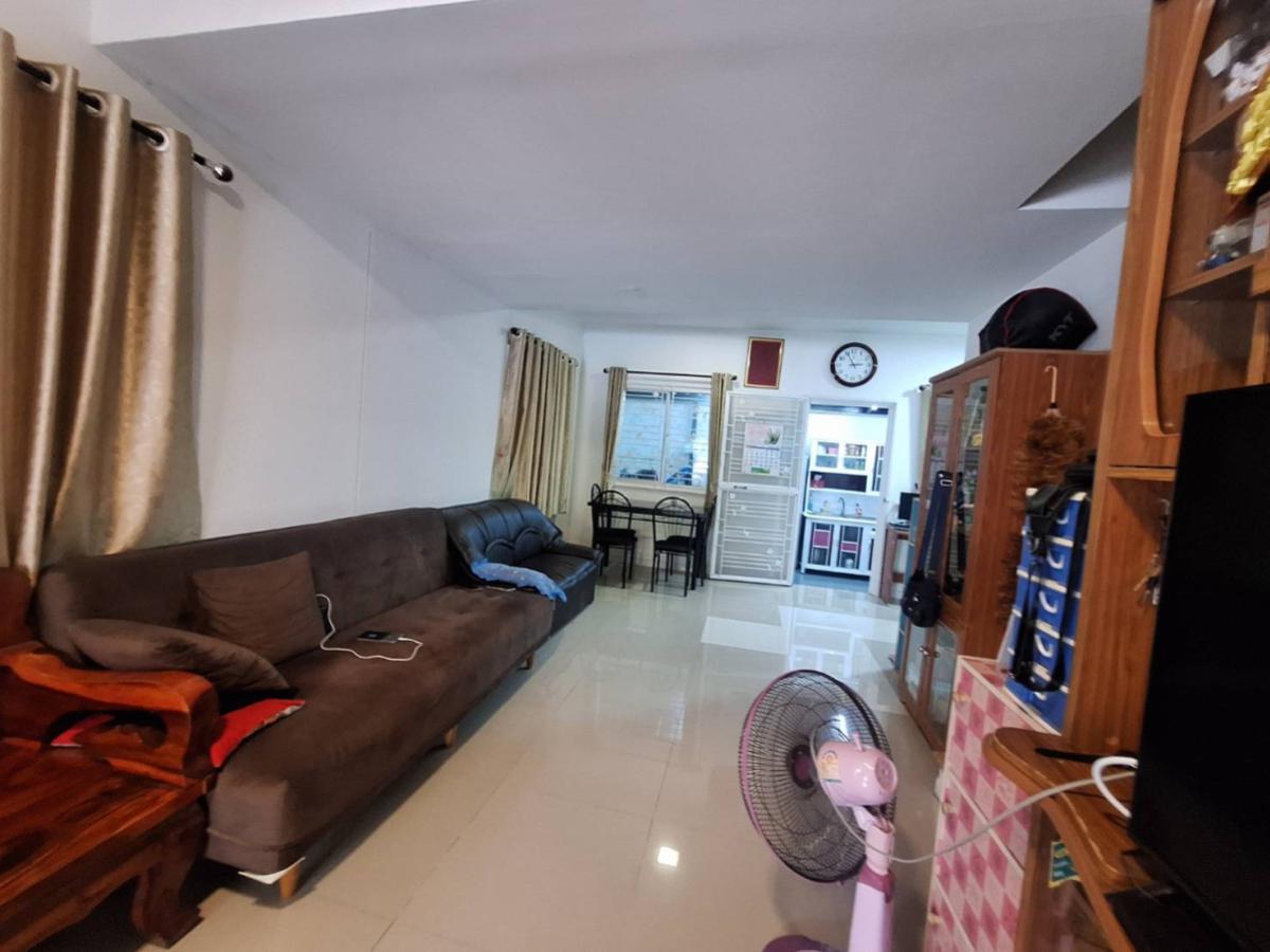 For SaleTownhomePattaya, Bangsaen, Chonburi : For Sale Townhouse/Townhome  , Baan Pruksa 121 Sahapat - Laemchabang 2 , corner unit , wide frontage , Thung Sukhla , Si Racha , Chon Buri , CX-144303