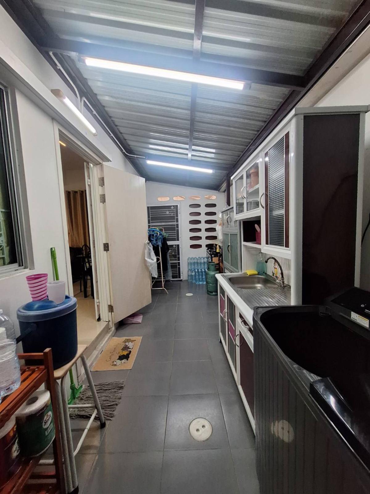 For SaleTownhomePattaya, Bangsaen, Chonburi : For Sale Townhouse/Townhome  , Baan Pruksa 121 Sahapat - Laemchabang 2 , corner unit , wide frontage , Thung Sukhla , Si Racha , Chon Buri , CX-144303