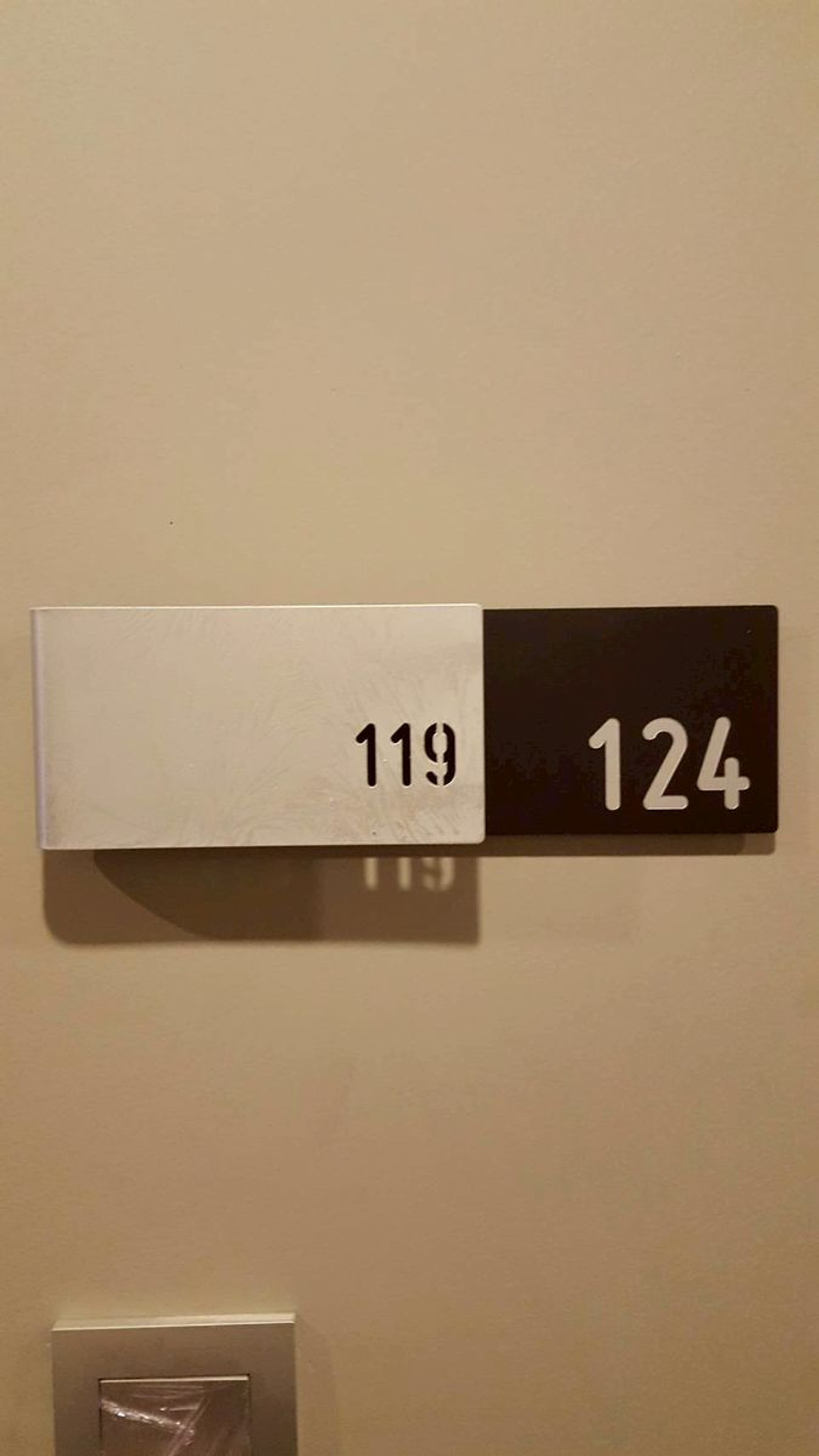 ให้เช่าคอนโดสุขุมวิท อโศก ทองหล่อ : Ashton Asoke ห้อง119/124 ขนาด34ตร.ม. ชั้น 16  ระเบียงเห็นวิว ด้านหลังห้างโรบินสัน 