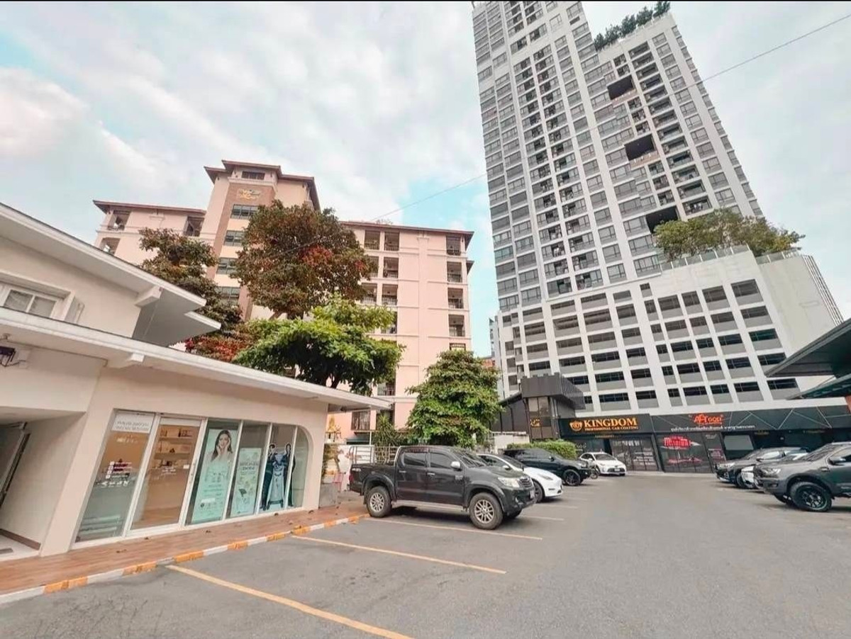 เซ้งร้านค้า/ตลาดนัดสะพานควาย จตุจักร : เซ้งคลินิกความงาม ใกล้ MRT ลาดพร้าว เพียง 200 ม. ในโครงการ 15Avenue สภาพใหม่มาก