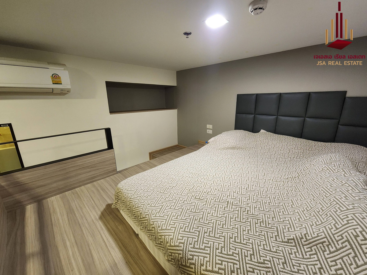 For SaleCondoRama9, Petchburi, RCA : ✨ For Sale: Chewathai Residence Asoke Condo ✨ 💰 Only 4,640,000 THB