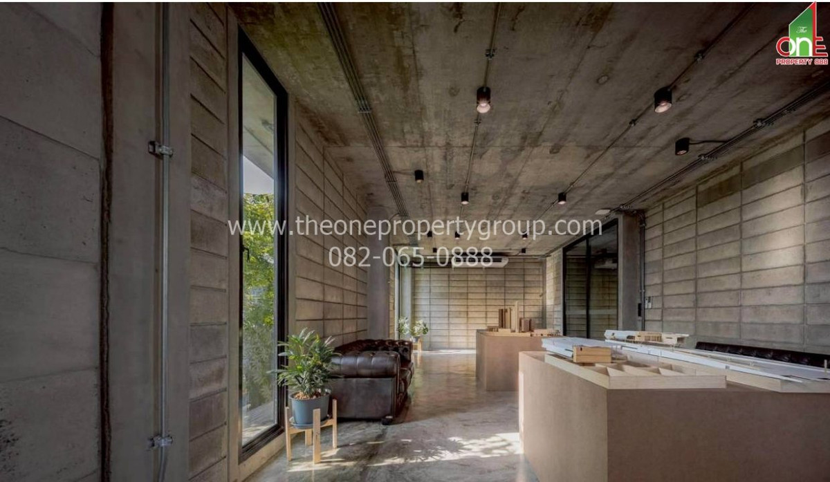 For SaleHome OfficeSapankwai,Jatujak : Office building, 3 floors, 82 sq m., modern, premium Brutal Loft style, Soi Lat Phrao 23, near MRT, Lat Phrao Road, Chandrakasem Subdistrict, Chatuchak District, Bangkok.