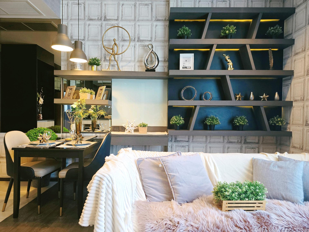 For RentCondoSukhumvit, Asoke, Thonglor : (Owner Post) Newly Renovated Unit/ 1 bed & 1 bath / unblock view / high ceiling / Air purifier