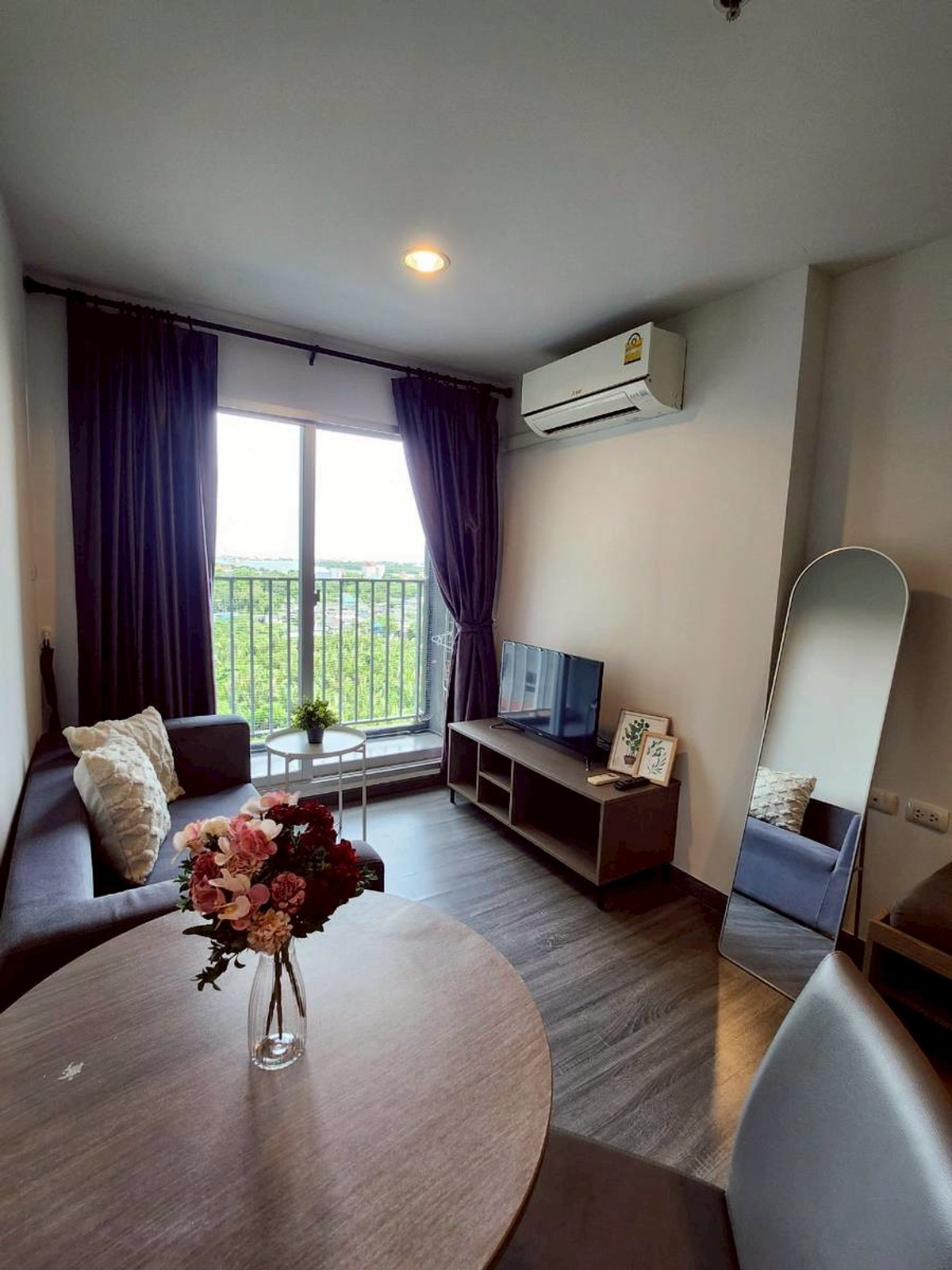 ให้เช่าคอนโดสมุทรปราการ สำโรง : *FOR RENT* the trust เอราวัณ ใกล้ BTS ช้างเอราวัณ