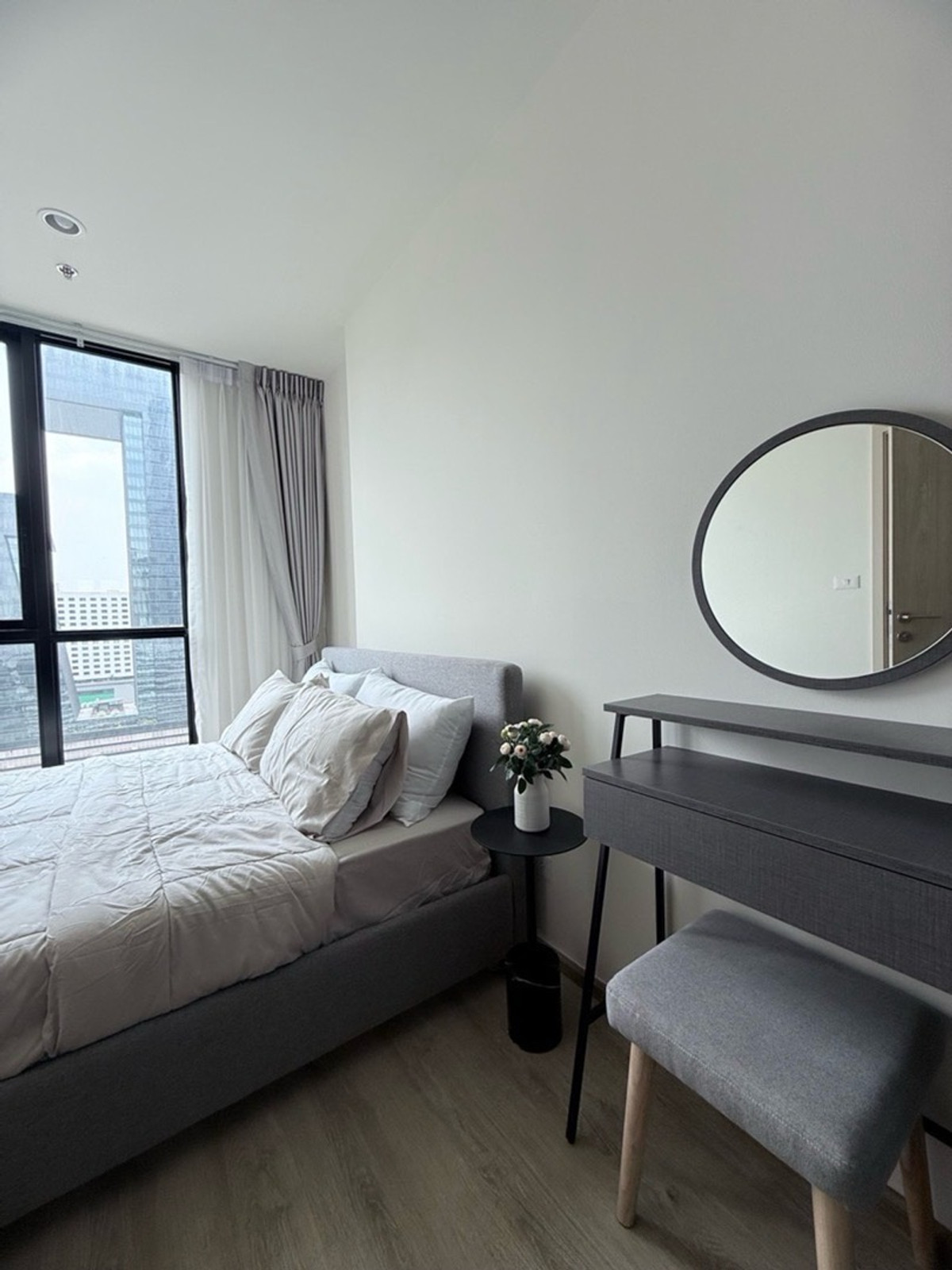 ให้เช่าคอนโดพระราม 9 เพชรบุรีตัดใหม่ RCA : 🏢 Nue District R9 👫✨ คอนโดใหม่ย่านพระราม 9 | 🚆 ใกล้ MRT เดินง่าย | 🌿 ส่วนกลางอลังการ ห้องตีกอล์ฟ • สปา • Pilates ไลฟ์สไตล์จัดเต็ม