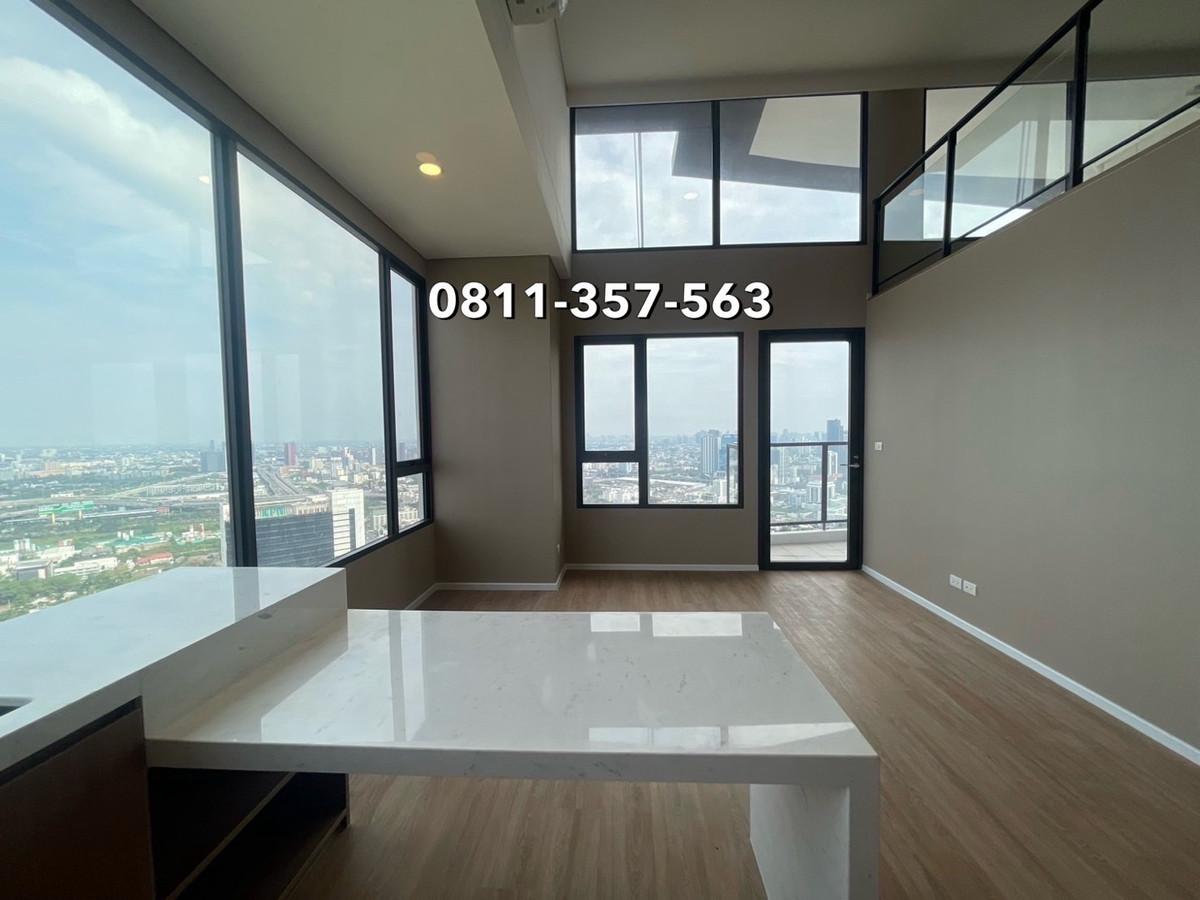 ขายคอนโดพระราม 9 เพชรบุรีตัดใหม่ RCA : 🔥HOT DEAL🔥ขายด่วน ไซมิส พระราม9 แลนด์มาร์ค แอท เอ็มอาร์ทีเอ สเตชั่น พระราม9 ห้องล็อฟท์ 2ห้องนอน 2ห้องน้ำ 72 ตร.ม ห้องมุมใหม่แกะกล่อง ติดต่อ📲0811-357-563 