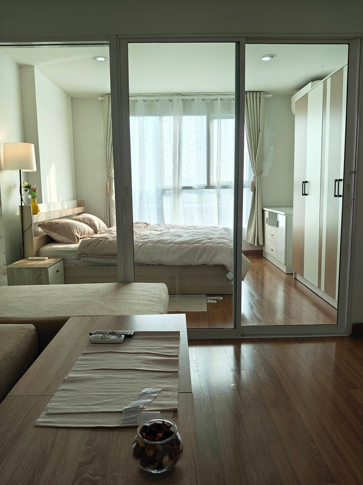 ขายคอนโดอ่อนนุช อุดมสุข : ขายด่วน!!!! คอนโดรีเจ้นโฮม 22 สุขุมวิท 85 เดินทางสะดวกสบาย