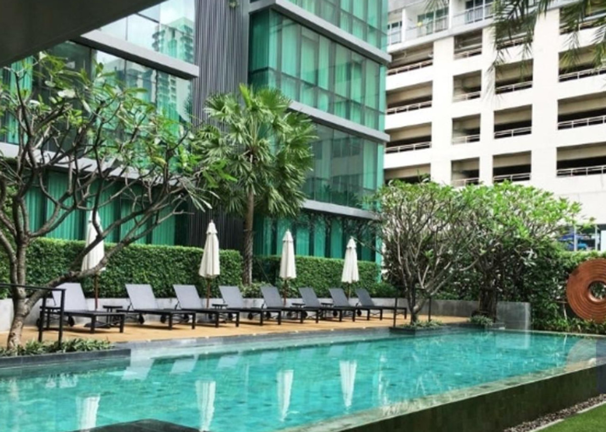 ขายคอนโดสุขุมวิท อโศก ทองหล่อ : ✨ For Sale: The room sukhumvit 21 Condo ✨ 💰 Only 6,000,000 THB 700 เมตร ถึงMRT เพรชบุรี คอนโดตรงข้ามตึกGMM ห้องสวย จัดเต็ม มีห้องพร้อมนัดชมครับ สนใจติดต่อ คุณเจมส์มาร์