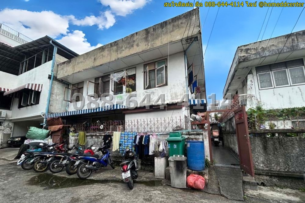 For SaleHouseRatchadapisek, Huaikwang, Suttisan : Single house in the heart of the city, Ratchada 3, Din Daeng, near MRT Huai Khwang Cultural Center, Central Rama 9.