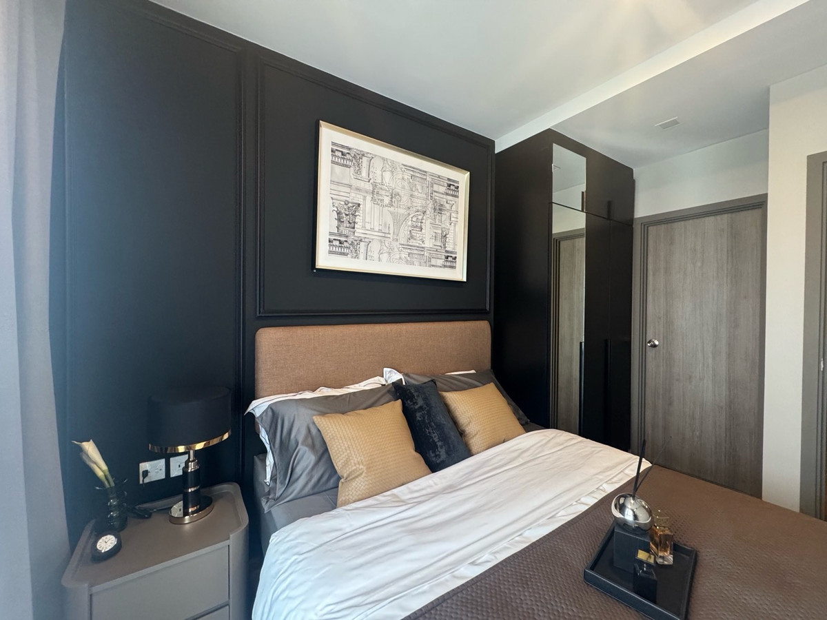 For SaleCondoLadprao, Central Ladprao : Urgent sale, special price, Metris District Ladprao, price starts at 4.18 million baht, new room, contact 0869017364.