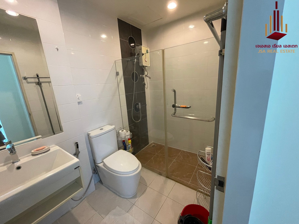 For SaleCondoSathorn, Narathiwat : ✨ For Sale: The Complete Narathiwas Condo ✨ 💰 Best Price 4,800,000 THB