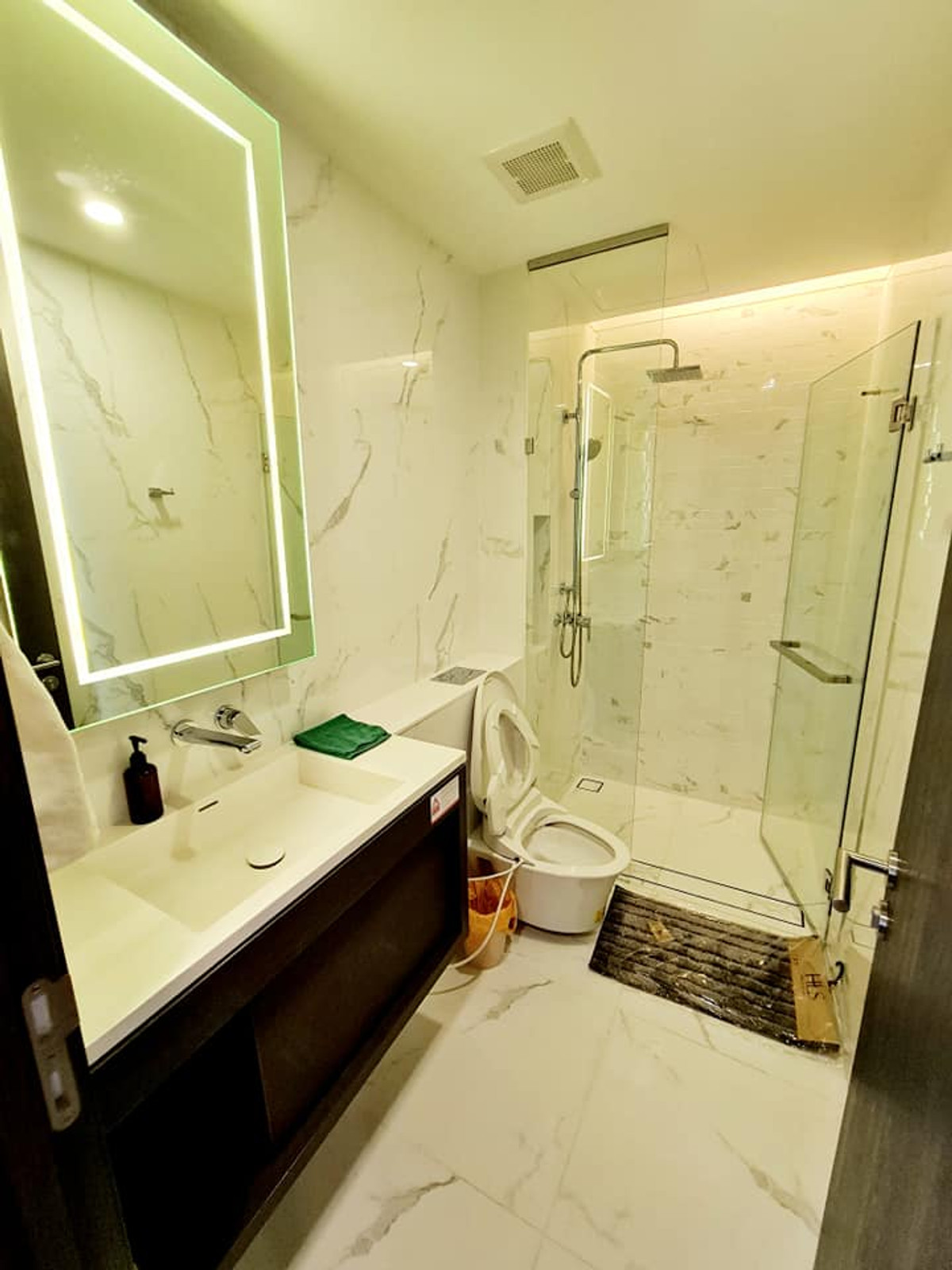 For RentCondoKhlongtoei, Kluaynamthai : 🔥 For rent Siamese Exclusive Queens (Siamese Exclusive Queens)🔥 📍 Next to MRT Queen Sirikit National Convention Center 🚆 Convenient travel