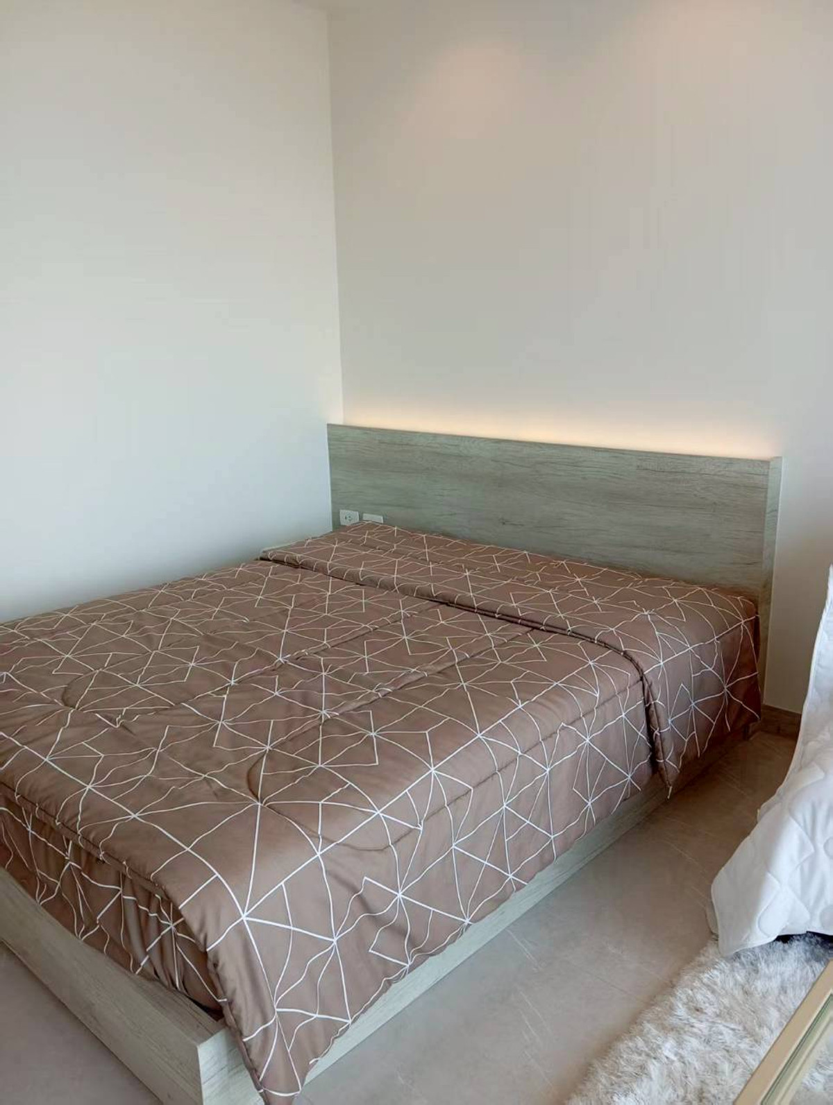 ให้เช่าคอนโดพัทยา บางแสน ชลบุรี สัตหีบ : ให้เช่าคอนโดเดอะ ริเวียร่า โมนาโค