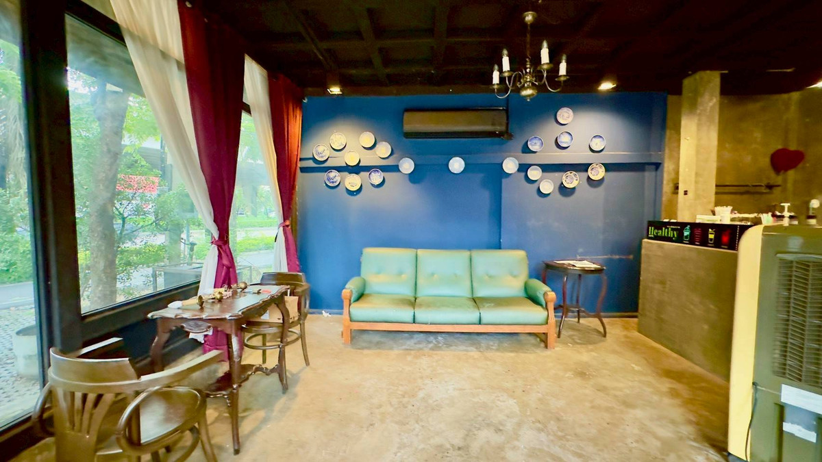 ให้เช่าร้านค้า/ตลาดนัดเลียบทางด่วนรามอินทรา : ให้เช่าที่ดินพร้อมสิ่งปลูกสร้าง ริมถนนประดิษฐ์มนูญธรรม ขนาด 200 ตารางวา แขวงคลองจั่น เขตบางกะปิ กทม. ให้เช่า 250,000 บาท/ เดือน