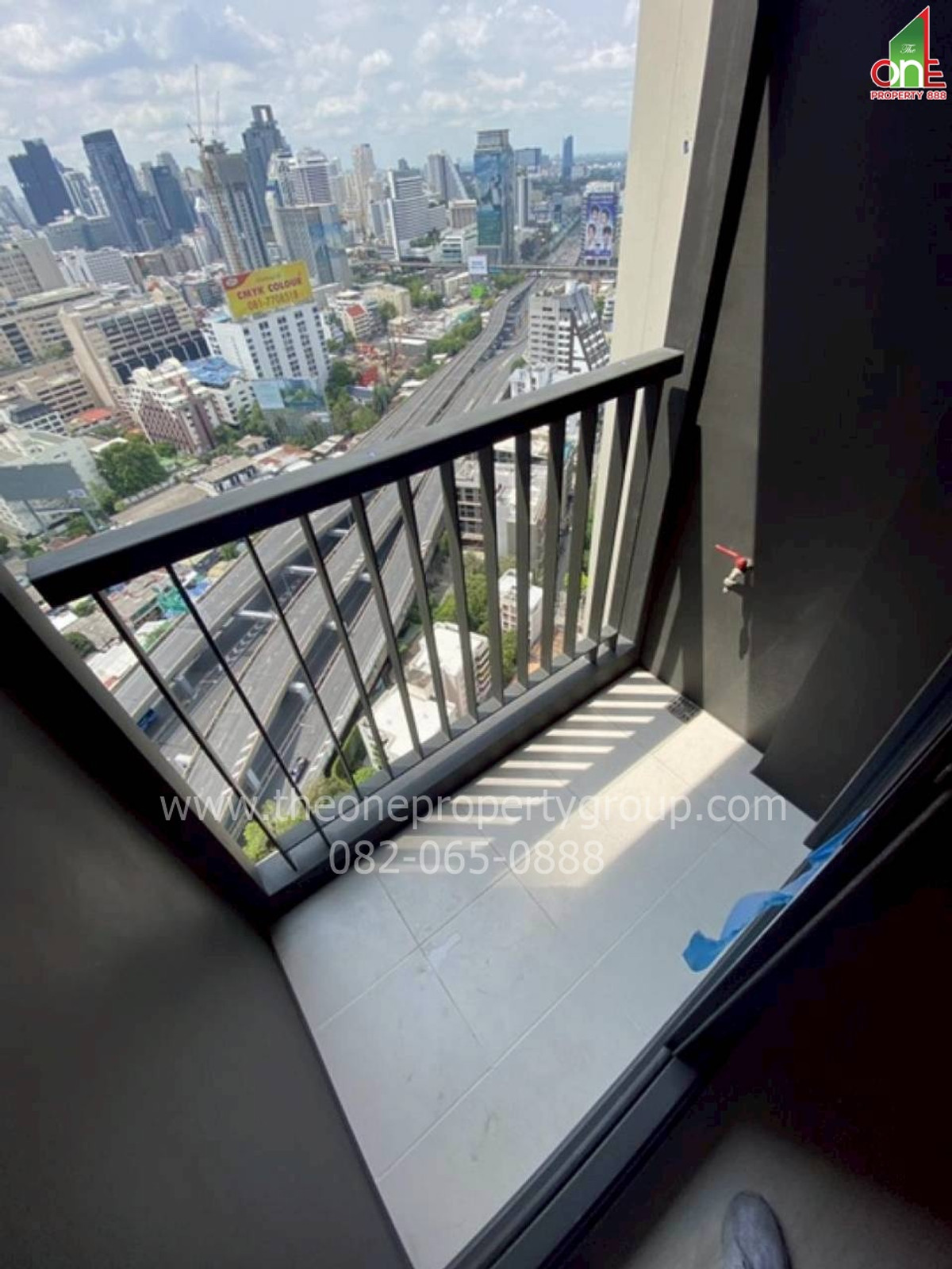 For SaleCondoWitthayu, Chidlom, Langsuan, Ploenchit : Condo Life One Wireless, Wireless Road, Lumpini Subdistrict, Pathumwan District, Bangkok