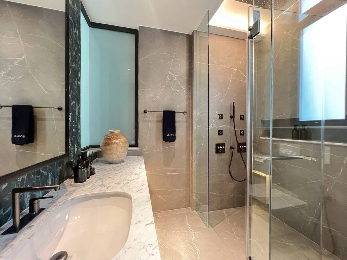 ขายบ้านบางซื่อ วงศ์สว่าง เตาปูน : บ้านเดี่ยวสุดหรู Super Ultra Luxury มีความส่วนตัวสูง
 ทำเลดีติดถนนใหญ่รัชดาภิเษก