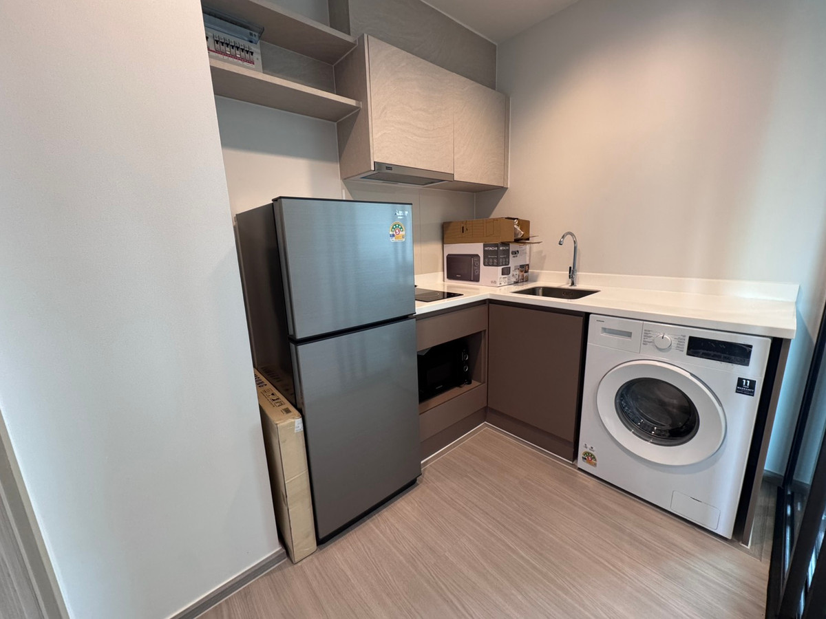 ให้เช่าคอนโดท่าพระ ตลาดพลู วุฒากาศ : ห้องใหม่ ว่างพร้อมให้เช่า Life Sathorn Sierra ชั้นสูง วิวโล่ง ใกล้ bts ตลาดพลู