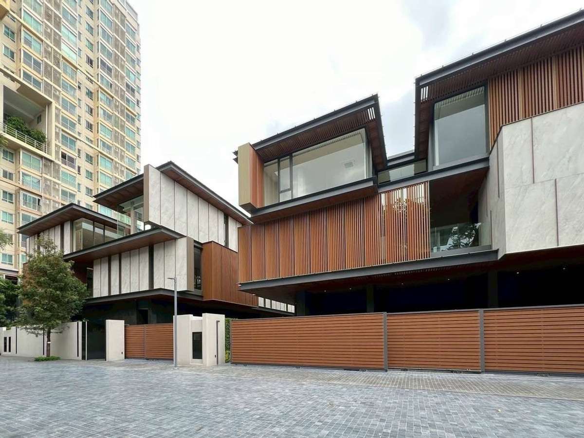 ขายบ้านบางซื่อ วงศ์สว่าง เตาปูน : บ้านเดี่ยวสุดหรู Super Ultra Luxury มีความส่วนตัวสูง
 ทำเลดีติดถนนใหญ่รัชดาภิเษก