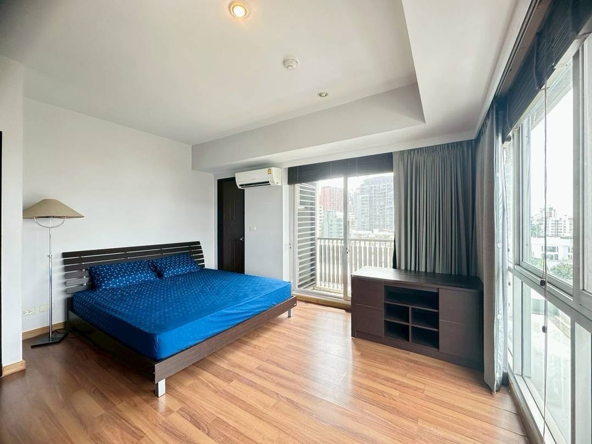For RentCondoAri,Anusaowaree : Condo for rent, location Phahonyothin 4 (North side), Ari area, corner room, good location, doesnt block the view, fully furnished.