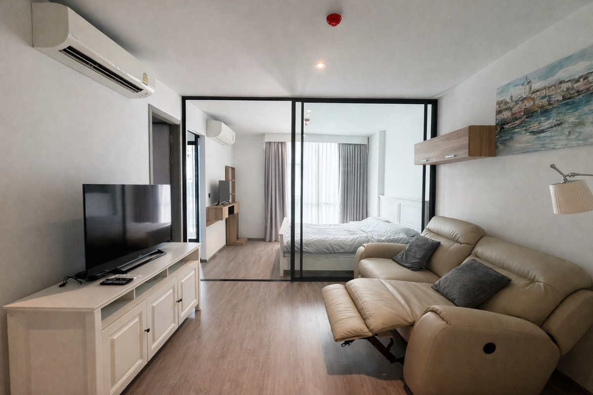 ให้เช่าคอนโดสุขุมวิท อโศก ทองหล่อ : 🏙️ ให้เช่าคอนโด Rhythm Ekkamai  ห้องว่าง พร้อมอยู่