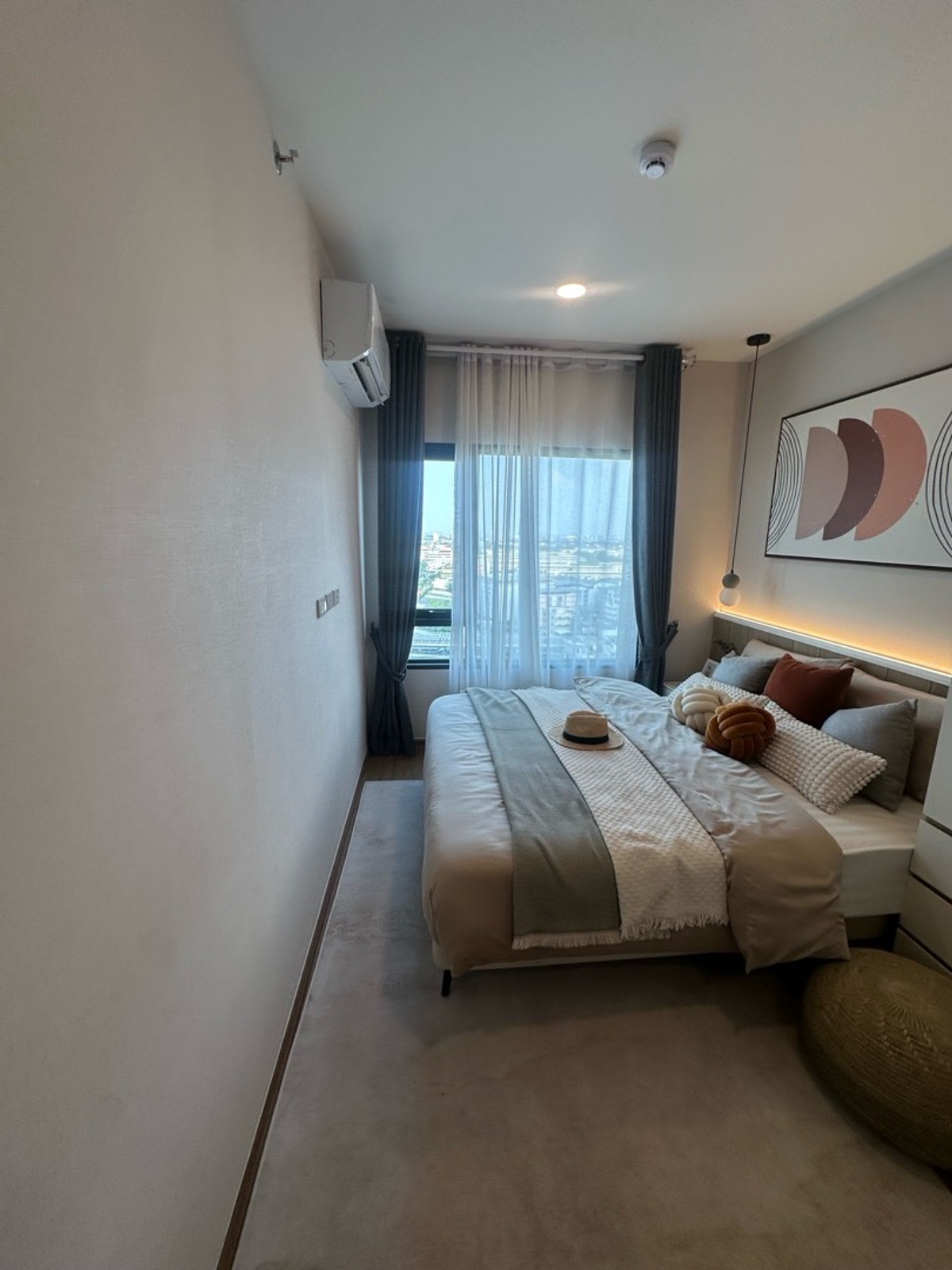 ขายคอนโดรามคำแหง หัวหมาก : The livin ramkhamhaeng ห้องใหม่ 28ตรม ราคา 2.45 ล้านบาทเท่านั้น ชั้นสูง 1 นอน 1 น้ำ 1 ครัว โทร 0822261045