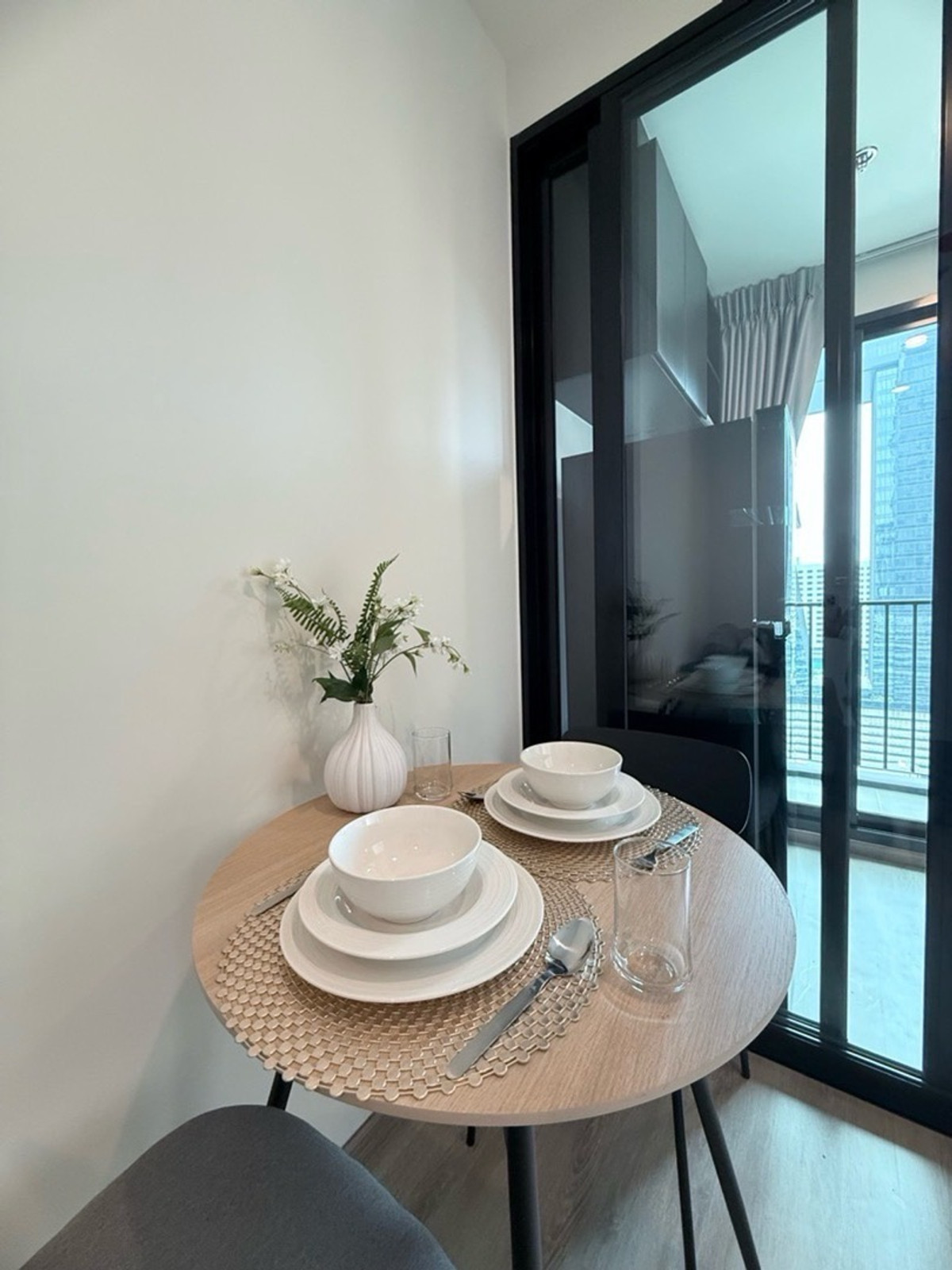 ให้เช่าคอนโดพระราม 9 เพชรบุรีตัดใหม่ RCA : 🏢 Nue District R9 👫✨ คอนโดใหม่ย่านพระราม 9 | 🚆 ใกล้ MRT เดินง่าย | 🌿 ส่วนกลางอลังการ ห้องตีกอล์ฟ • สปา • Pilates ไลฟ์สไตล์จัดเต็ม