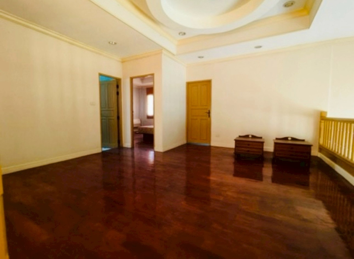 ขายบ้านสมุทรปราการ สำโรง : ขายบ้านเดี่ยว ลดาวัลย์ ศรีนครินทร์ ติดถนน BTS ศรีแบริ่ง รหัส : H8280