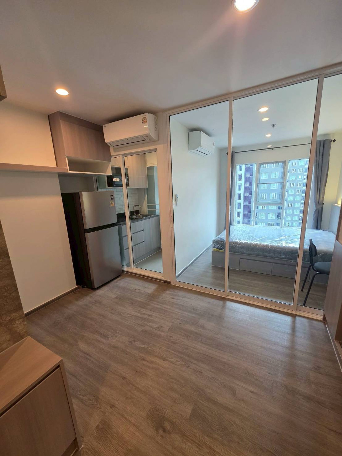 ให้เช่าคอนโดบางนา แบริ่ง ลาซาล : TA2O5T ให้เช่าคอนโด Regent Home Bangna 28 ตร.ม. ชั้น 23 ตึก D line id : @livinglegacy