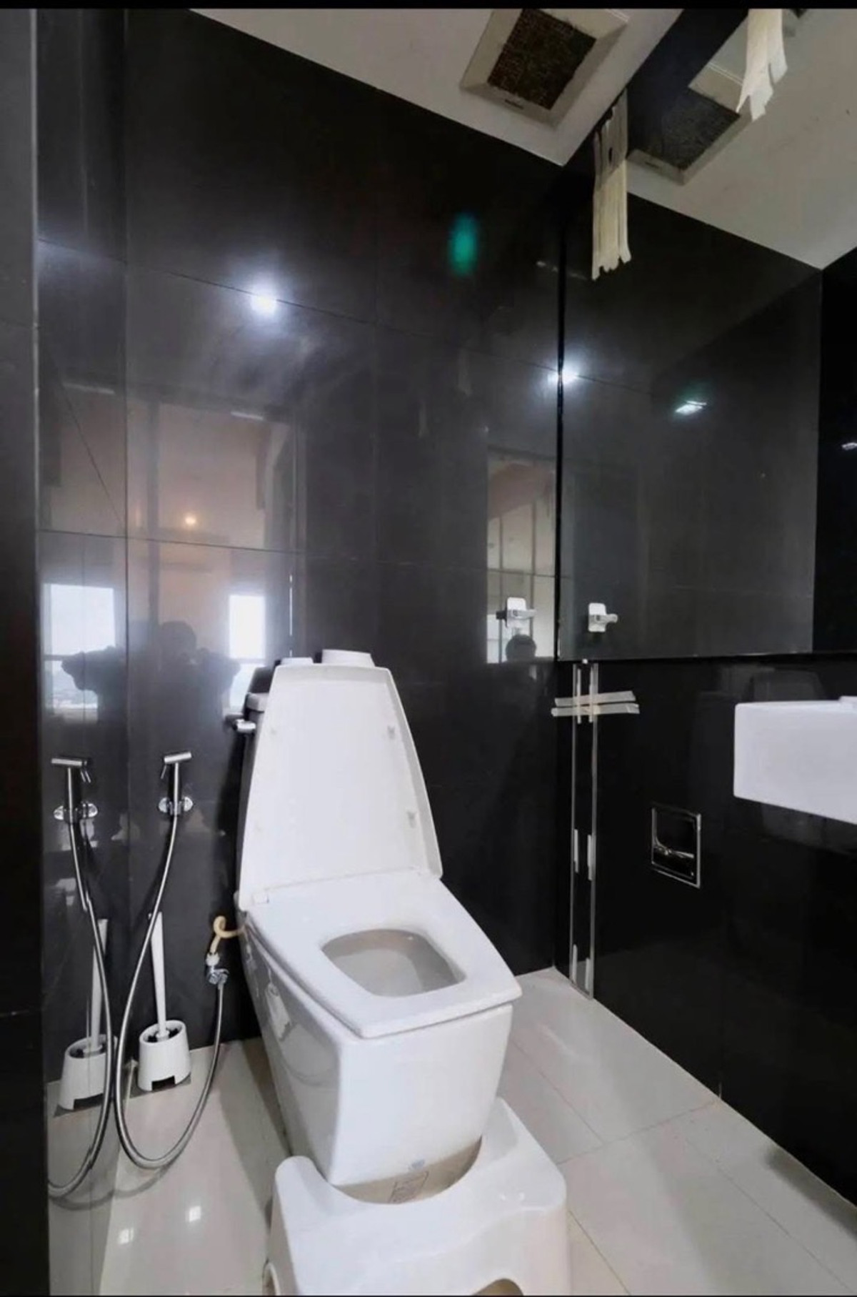 ให้เช่าคอนโดอ่อนนุช อุดมสุข : ให้เช่า  Rhythm Sukhumvit 50 ชั้น 31 ขนาด 45 ตร.ม. ราคา 22,000 บาท 1ห้องนอน 1ห้องน้ำ เฟอร์ครบ ใกล้บีทีเอส อ่อนนุช  