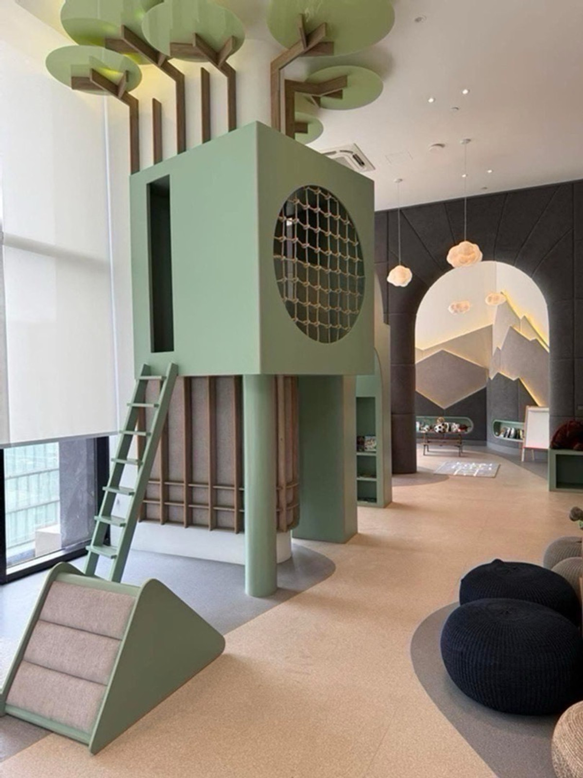 ให้เช่าคอนโดพระราม 9 เพชรบุรีตัดใหม่ RCA : 🏢 Nue District R9 👫✨ คอนโดใหม่ย่านพระราม 9 | 🚆 ใกล้ MRT เดินง่าย | 🌿 ส่วนกลางอลังการ ห้องตีกอล์ฟ • สปา • Pilates ไลฟ์สไตล์จัดเต็ม