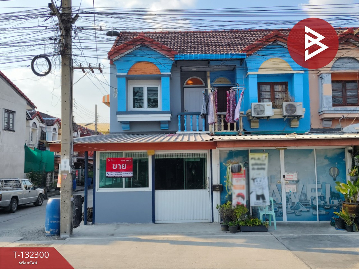 For SaleTownhomeSamut Prakan,Samrong : Semi-detached house for sale, Mekfa Ville Village, Bang Pu Municipality 58, Samut Prakan.