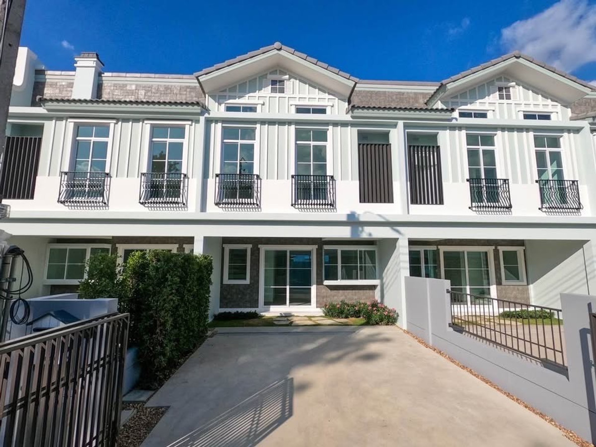 For RentTownhomeBangna, Bearing, Lasalle : RH122125 2-story townhome for rent, Indy Bangna, Ramkhamhaeng 2, fully furnished, ready to move in, 3 bedrooms.