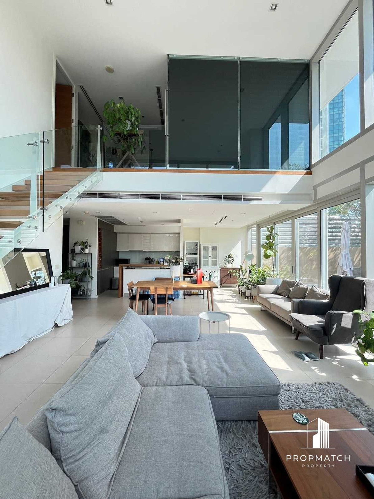 ขายคอนโดวงเวียนใหญ่ เจริญนคร : ✨Flash Deal ✨ The River Condominium ( 3Bed 4Bath 286SQM.) พร้อมอยู่ ! เพียง 48,500,000  บาท Tel.0981315848 @propmatch