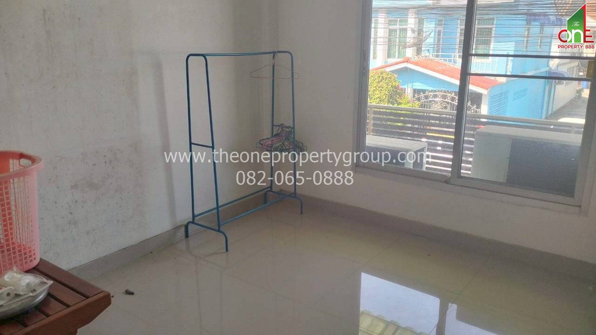 For SaleTownhomePathum Thani,Rangsit, Thammasat : 2-story townhouse, Thai Somboon Village 2, Rangsit - Khlong 3, Rangsit-Nakhon Nayok Road, Khlong Sam, Khlong Luang, Pathum Thani.