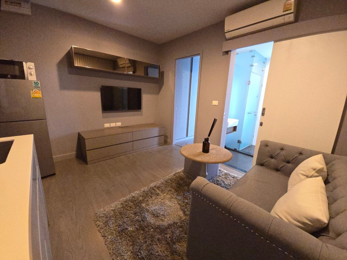 ขายคอนโดพระราม 9 เพชรบุรีตัดใหม่ RCA : ขายคอนโด A Space ID Asoke-Ratchada (เอ สเปซ ไอดี อโศก-รัชดา) 1 ห้องนอน - ขนาดห้อง 33 ตารางเมตร  ชั้น19 ห้องใหม่!!! 3.29MB ฟรีค่าโอน 