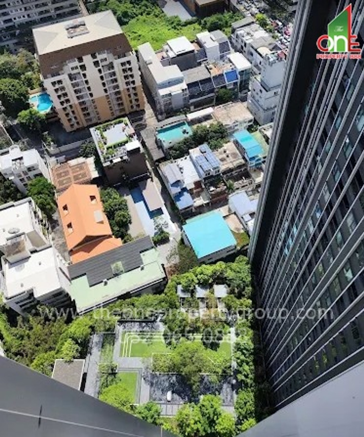 For SaleCondoWitthayu, Chidlom, Langsuan, Ploenchit : Condo Life One Wireless, Wireless Road, Lumpini Subdistrict, Pathumwan District, Bangkok