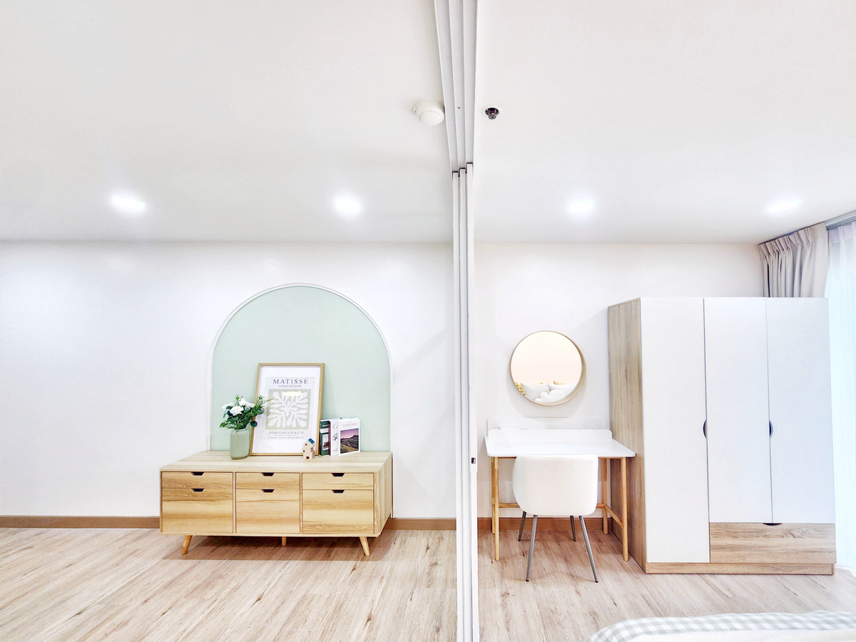 For SaleCondoBang Sue, Wong Sawang, Tao Pun : Condo in Prachachuen zone Spacious room priced in the early millions, can be rented for 7,500 baht, yield 7% / year, spacious room, separate kitchen, can enter and exit by many routes.