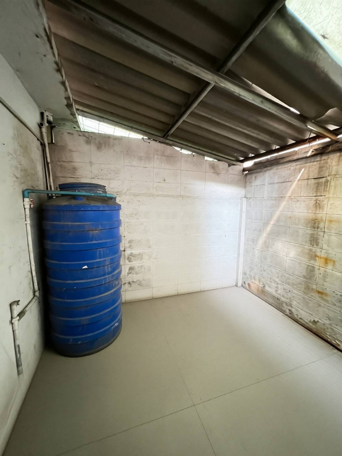 For RentShop HouseChaengwatana, Muangthong : Commercial building for rent near Lotus Tiwanon (Pak Kret), just 2 minutes.