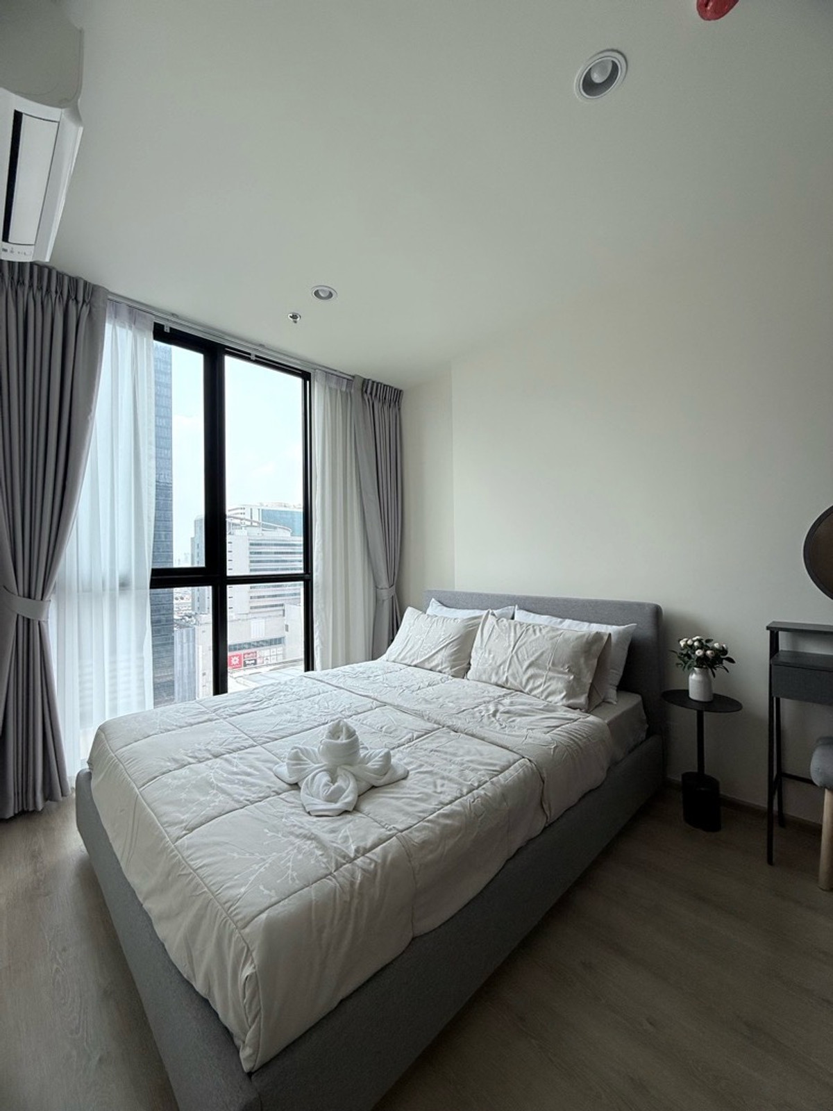 For RentCondoRama9, Petchburi, RCA : • Spa • Pilates, full lifestyle