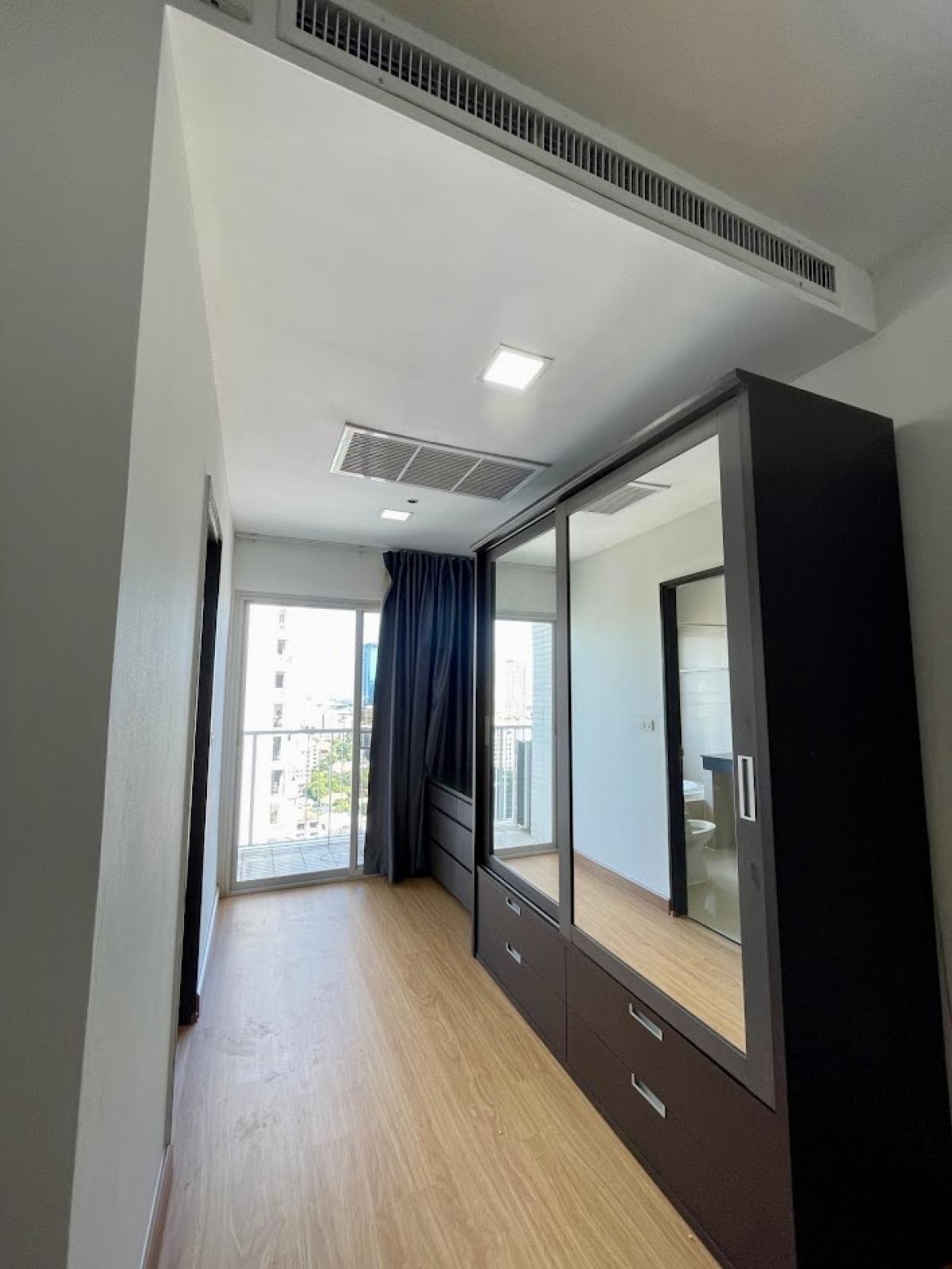 For RentCondoSukhumvit, Asoke, Thonglor : Rent Noble Ora Thong Lo, 2 luxury bedrooms, near BTS Thong Lo
Area 108 sq.m. for only 50,000 baht/month, fully furnished with complete amenities!