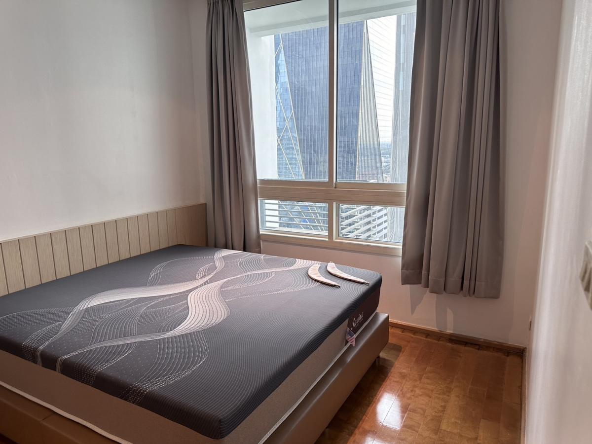 For SaleCondoRatchathewi,Phayathai : For sale/rent condo Villa Rachatewi 1 bedroom 55 sq.m. near BTS Ratchathewi
Good price 8.3 million or rent for only 25,000 baht per month with complete facilities!